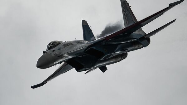 Caza ruso Su-35S - Sputnik Mundo