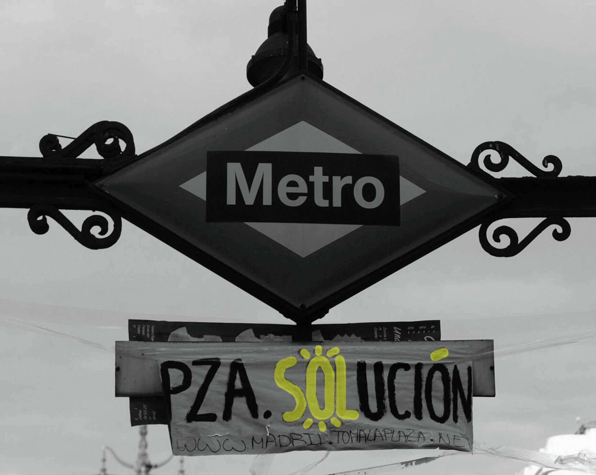 Salida del metro de la Puerta del Sol durante las protestas del 15-M en 2011 - Sputnik Mundo, 1920, 12.05.2021