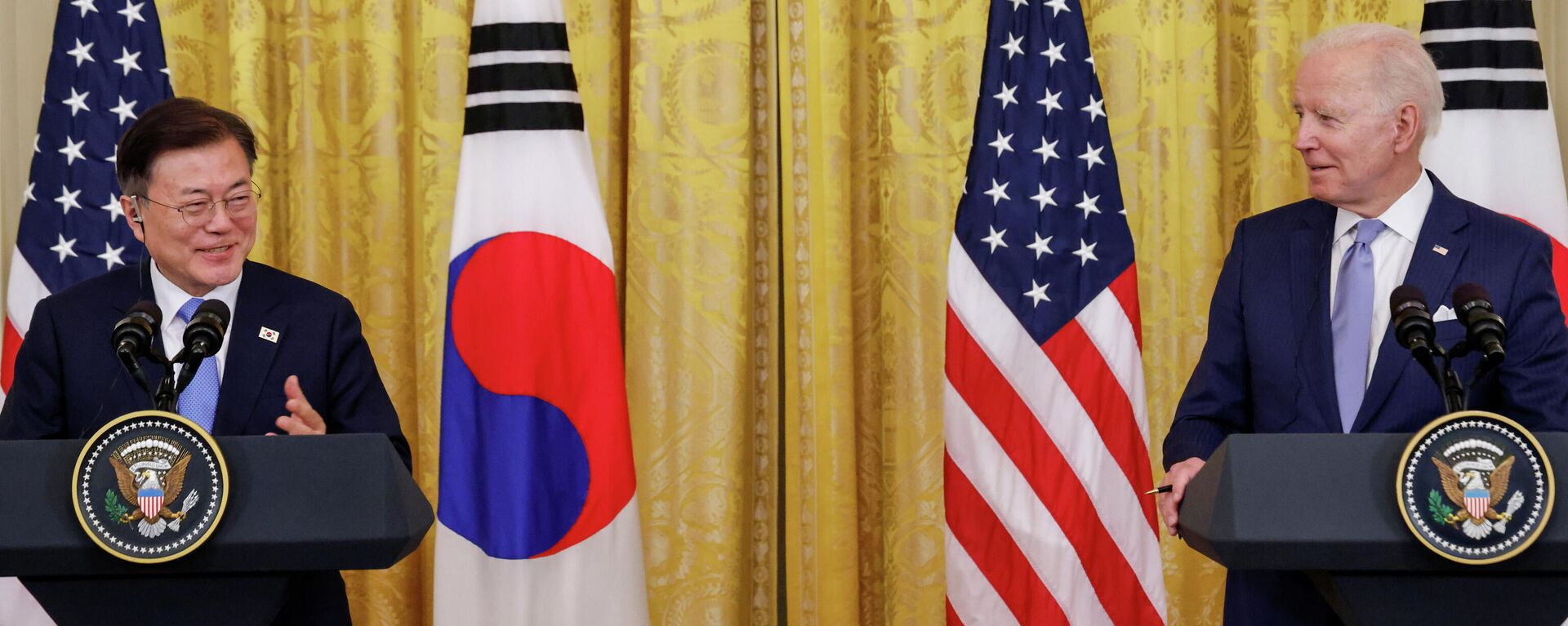 La cumbre de los presidentes de Corea del Sur y Estados Unidos, Moon Jae-in y Joe Biden - Sputnik Mundo, 1920, 24.05.2021