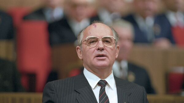 Mijaíl Gorbachov en 1986 - Sputnik Mundo