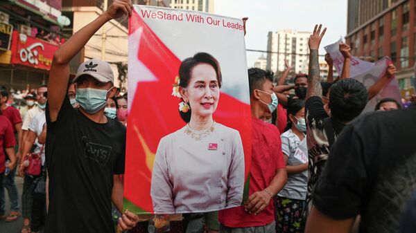 Protestas contra el golpe de Estado en Birmania - Sputnik Mundo