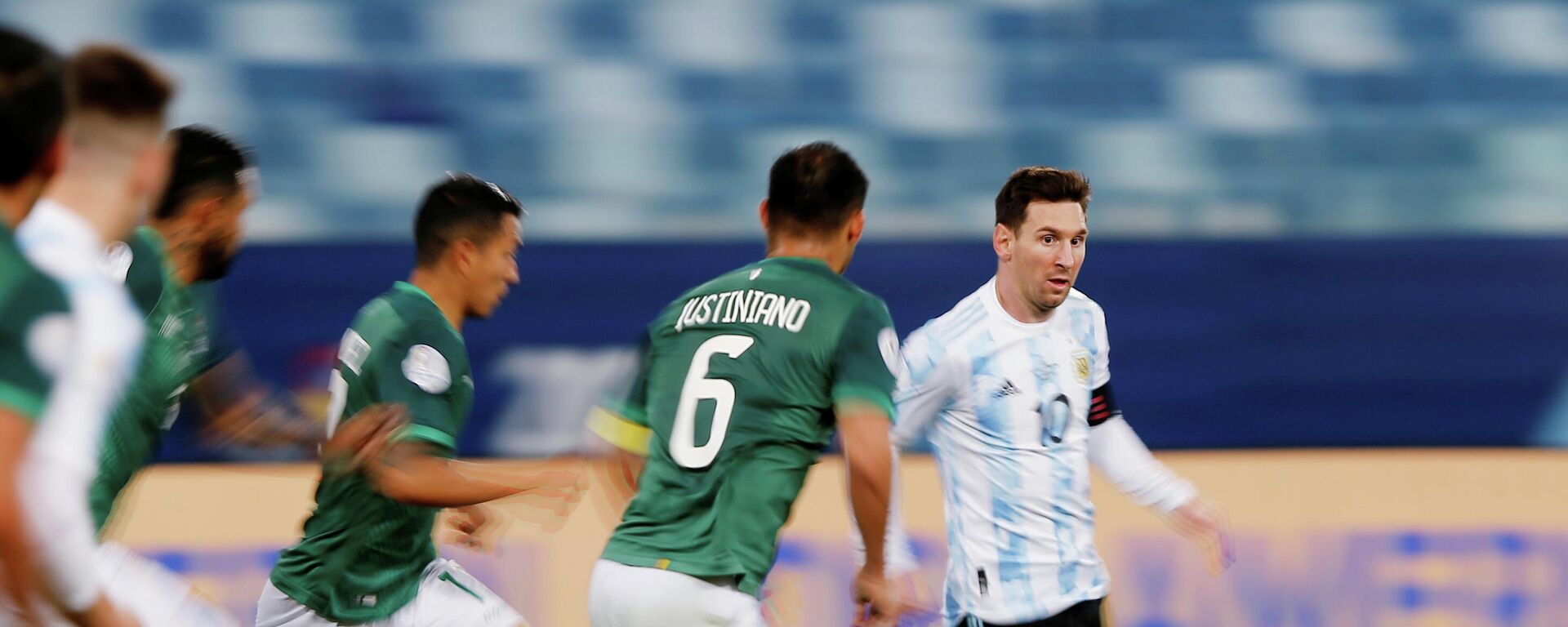 Leo Messi en el partido entre Argentina y Bolivia - Sputnik Mundo, 1920, 29.06.2021