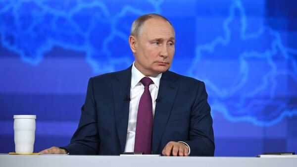 Línea directa con Vladímir Putin 2021 - Sputnik Mundo