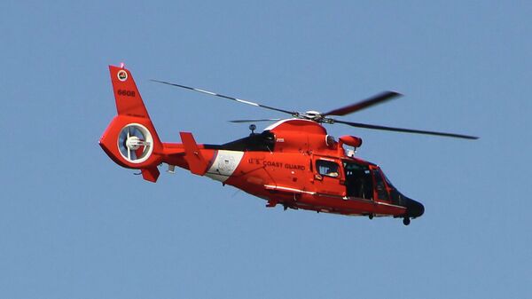 Un helicóptero de rescate de la Guardia Costera de EEUU - Sputnik Mundo
