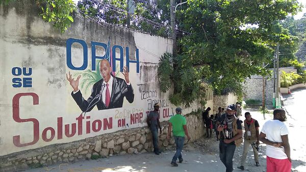 Mural con el presidente de Haití Jovenel Moise, asesinado el 7 de julio - Sputnik Mundo