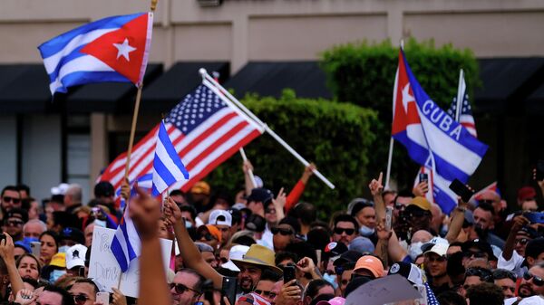 Protestas de los cubanos en Miami - Sputnik Mundo