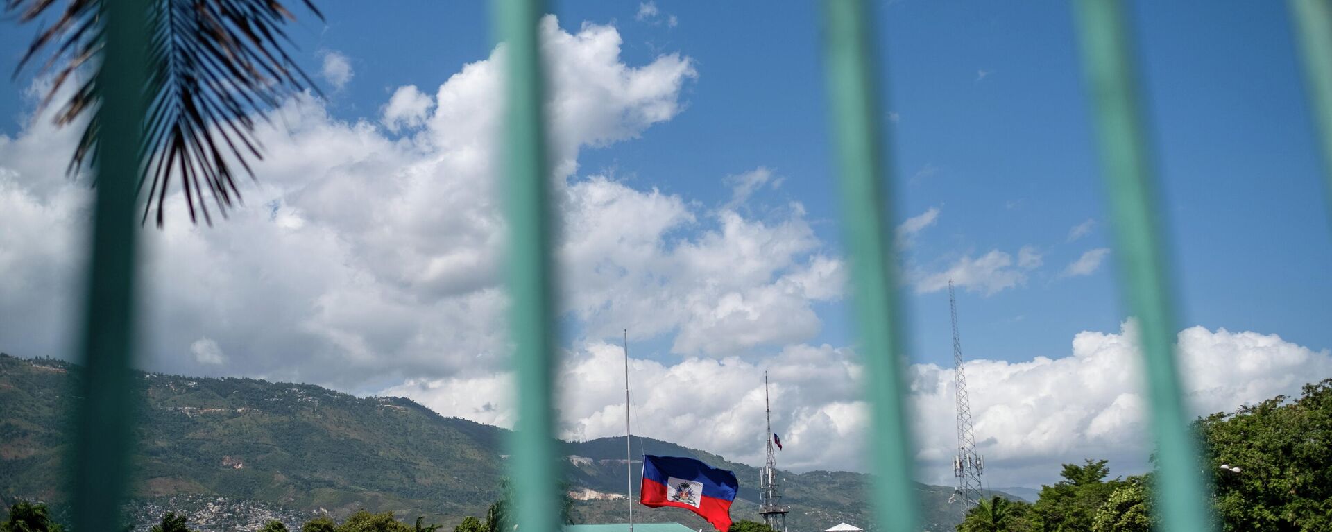 La bandera nacional de Haití  - Sputnik Mundo, 1920, 13.08.2021