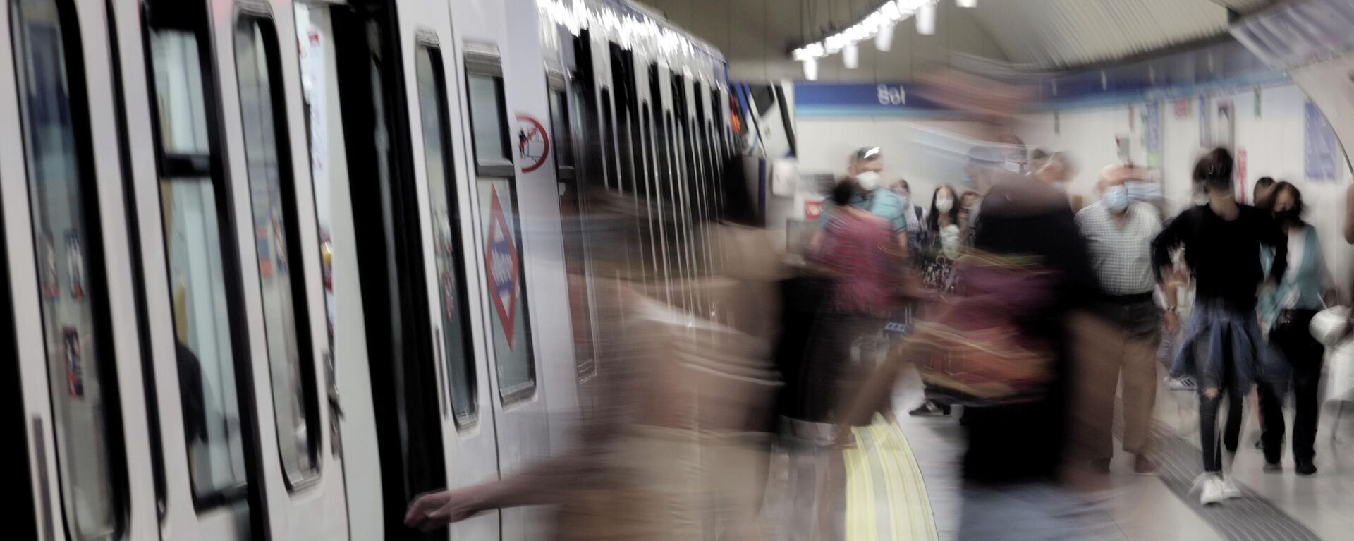 Una imagen del metro de Madrid el 14 de junio de 2021 (referencial) - Sputnik Mundo, 1920, 19.07.2021