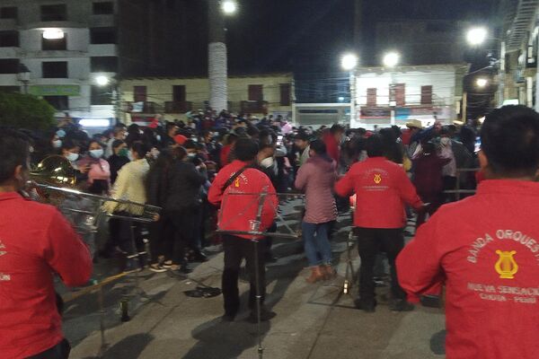 Festejo de la proclamación de Pedro Castillo en la ciudad de Chota - Sputnik Mundo