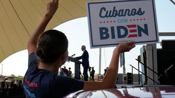 Joe Biden, presidente de EEUU, durante su campaña electoral en Florida (EEUU), el 13 de octubre del 2020 - Sputnik Mundo