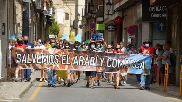Manifestación contra la instalación de una macrogranja en Yecla, al sureste de España - Sputnik Mundo