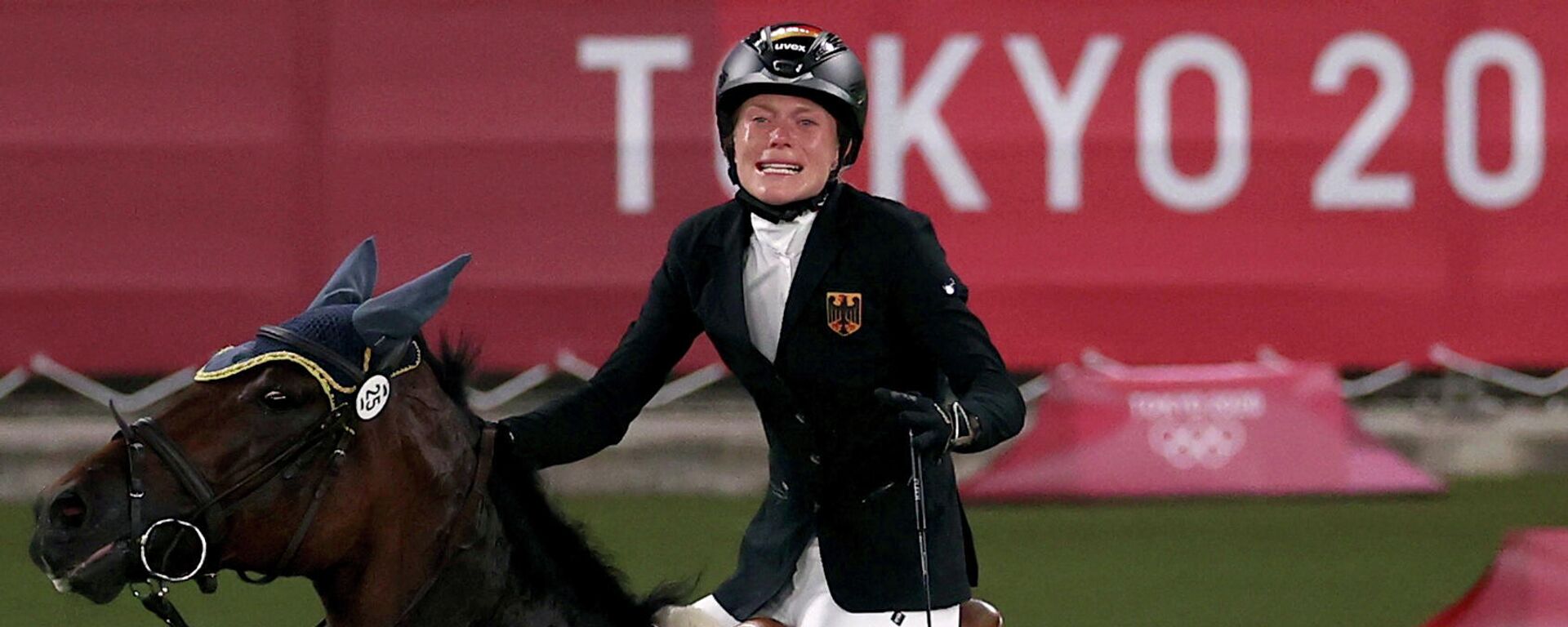 La pentatleta alemana Annika Schleu vivió su peor pesadilla en Tokio y rompió en llanto en medio de la prueba de hípica después de que su caballo, Saint Boy, se negara a saltar - Sputnik Mundo, 1920, 08.08.2021