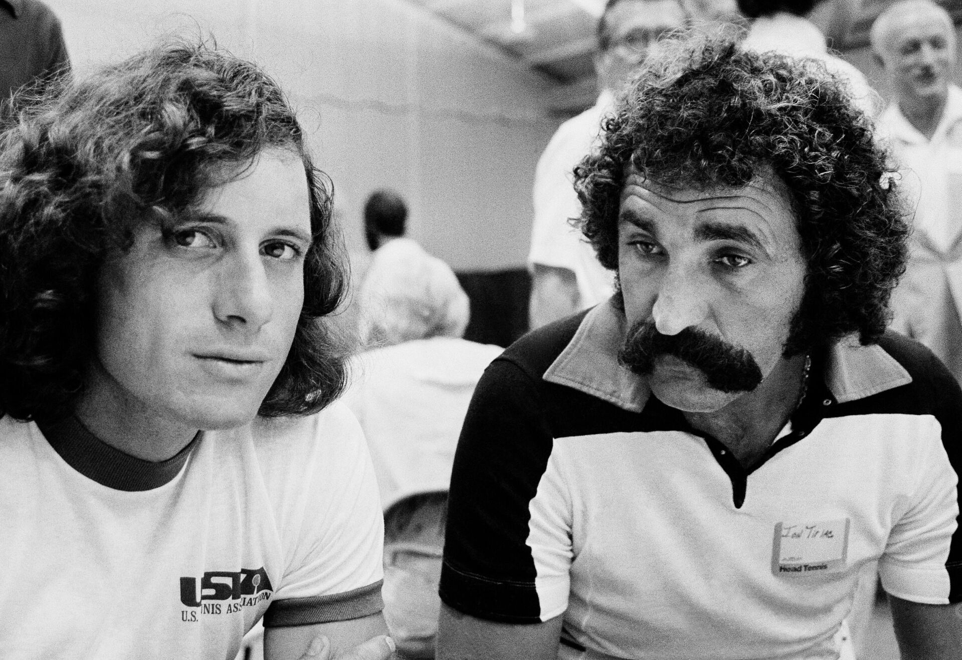 Ion Tiriac (dcha.) junto al tenista argentino Guillermo Vilas, en 1979 - Sputnik Mundo, 1920, 09.08.2021