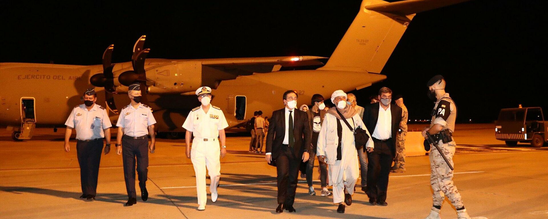 Primer grupo de repatriados españoles llega desde Afganistán la base aérea de Torrejón, el 19 de agosto del 2021 Primer grupo de repatriados españoles llega desde Afganistán la base aérea de Torrejón, el 19 de agosto del 2021 - Sputnik Mundo, 1920, 19.08.2021