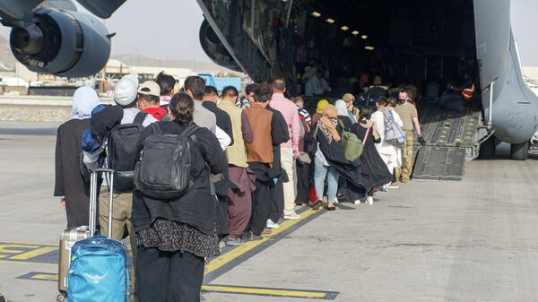 Las evacuaciones en Kabul, Afganistán - Sputnik Mundo