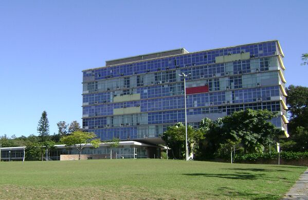 Universidad Federal de Minas Gerais (Brasil): puesto 418. Ubicada en la ciudad de Belo Horizonte, capital del estado de Minas Gerais (sudeste). Fundada en 1927, cuenta con 43.500 estudiantes matriculados aproximadamente. - Sputnik Mundo