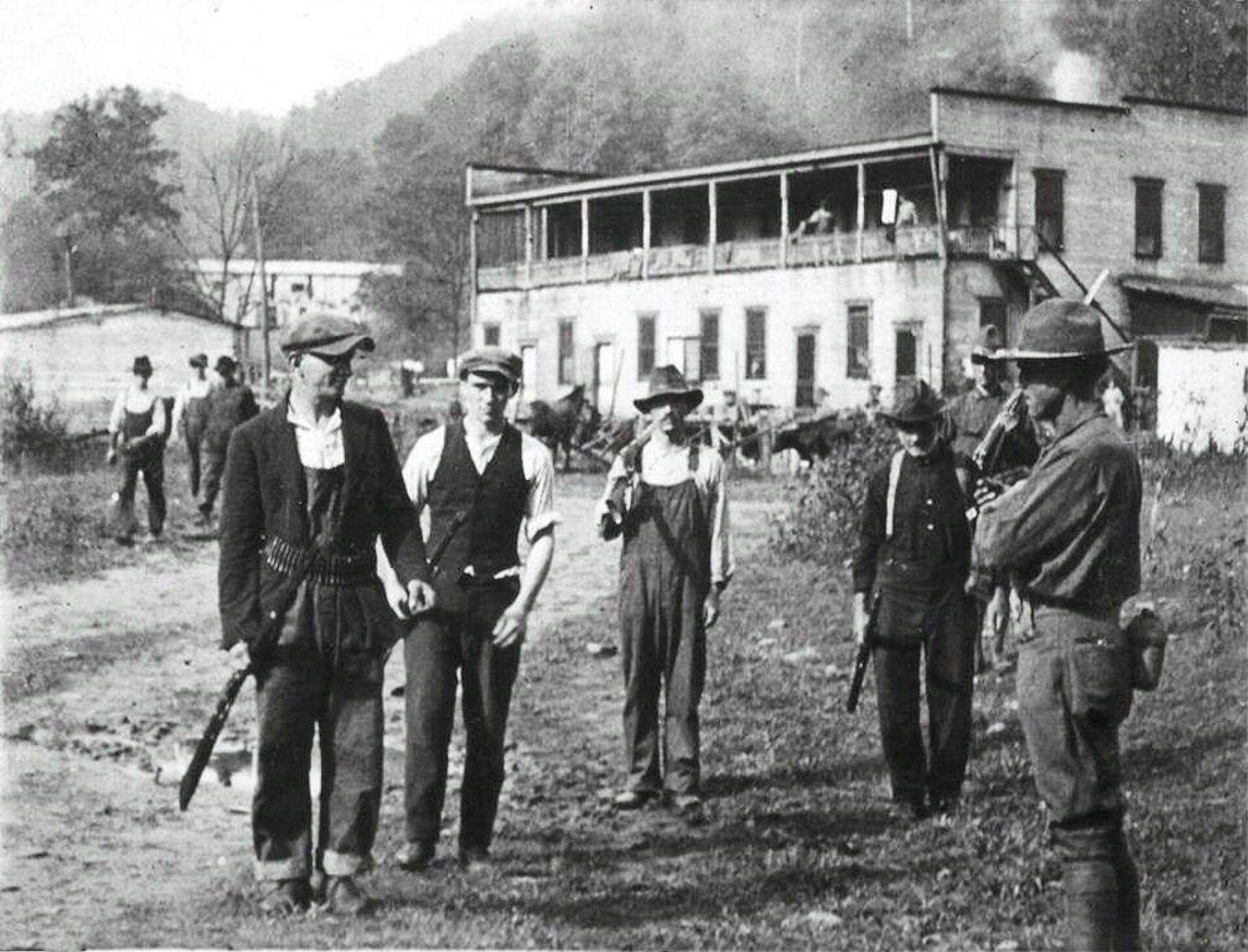 Mineros rebeldes de Virginia Occidental se rinden al Ejército de EEUU - Sputnik Mundo, 1920, 02.09.2021