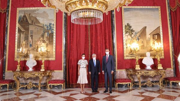 Los reyes de España y el presidente de Chile, Sebastián Piñera, en el Palacio Real. - Sputnik Mundo