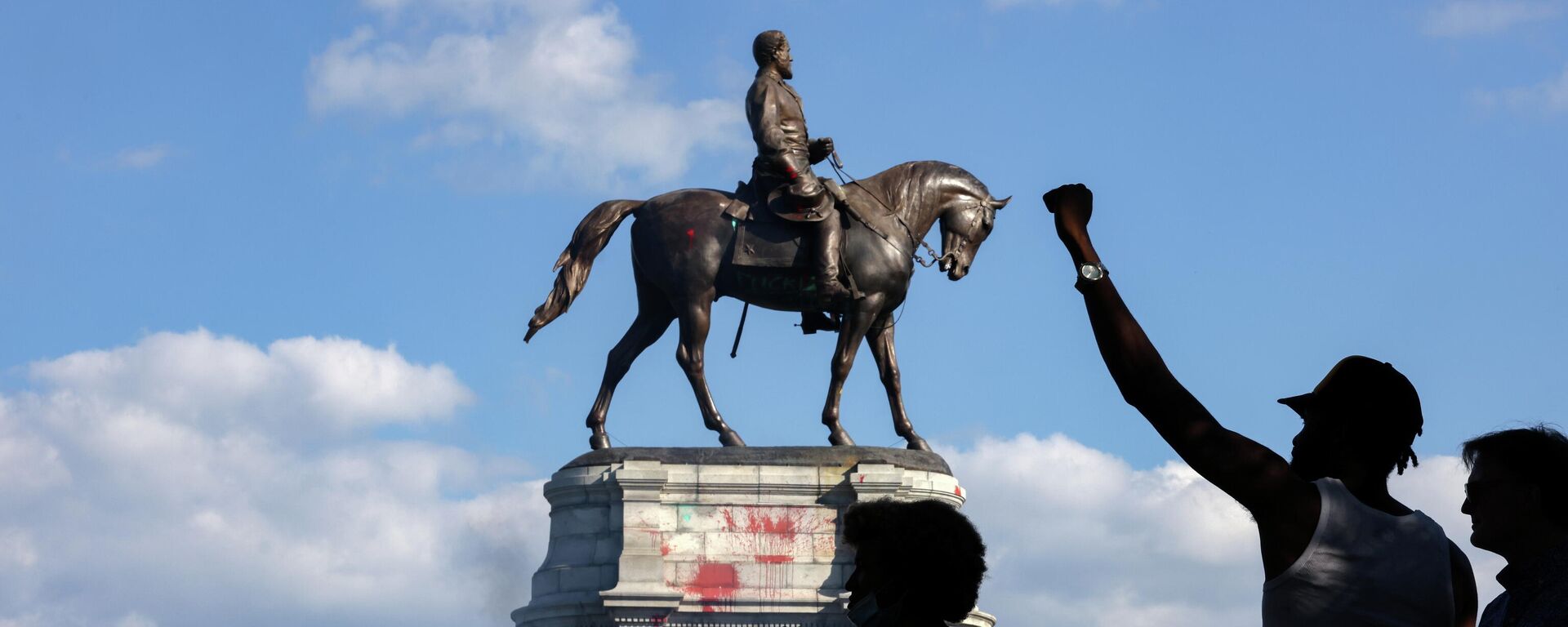 La estatua del general confederado Robert E. Lee en Virginia, EEUU - Sputnik Mundo, 1920, 08.09.2021