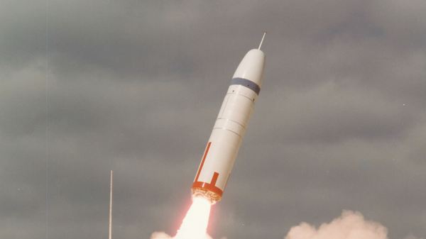 Primer lanzamiento del misil Trident C4  - Sputnik Mundo