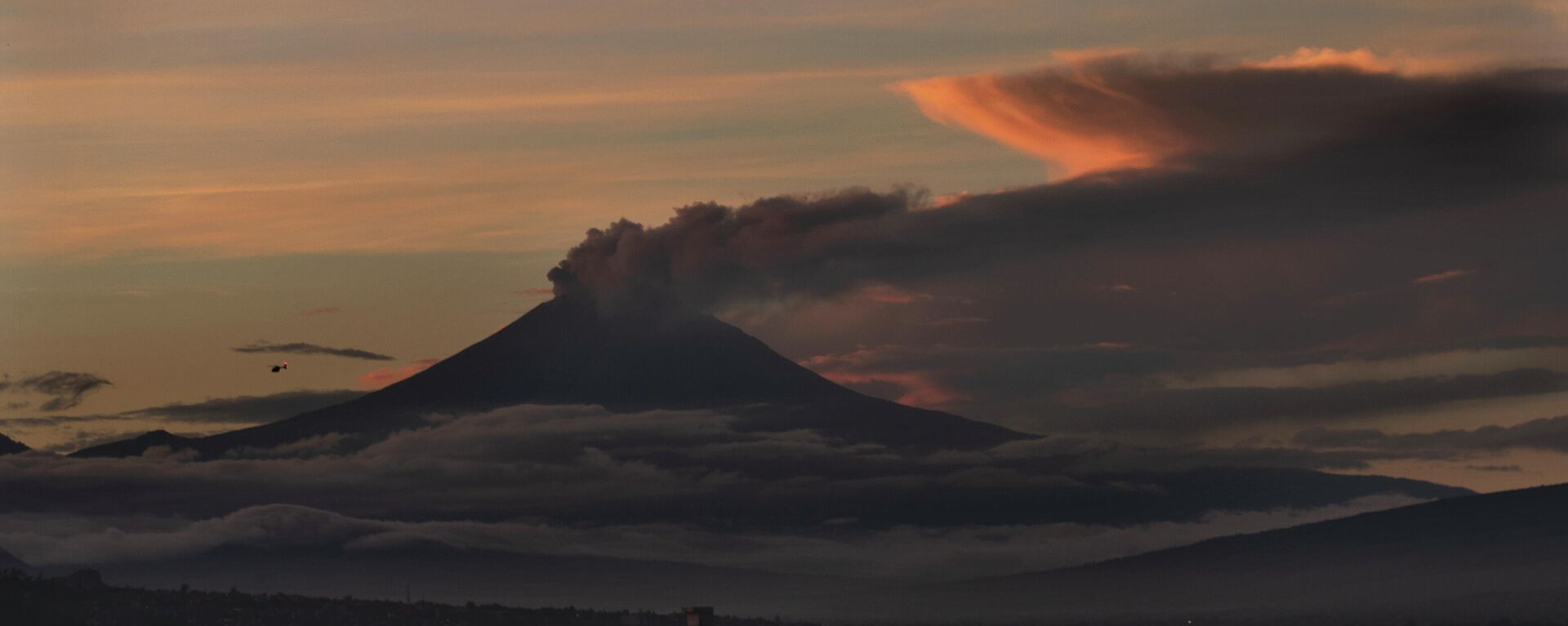El volcán Popocatépetl - Sputnik Mundo, 1920, 17.09.2021