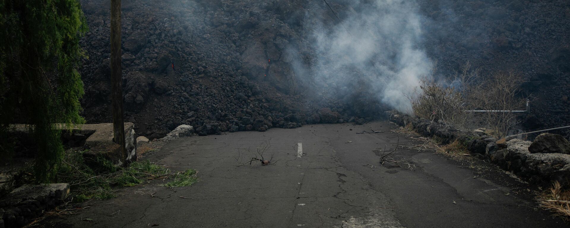 La lava del volcán de La Palma llega al núcleo urbano de Todoque - Sputnik Mundo, 1920, 24.09.2021