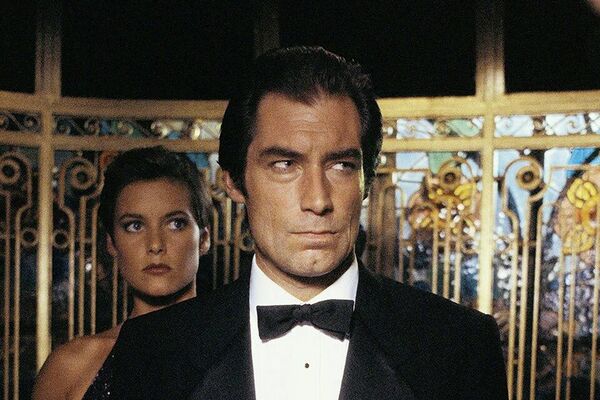 Timothy Dalton encarnó al agente 007 en Su nombre es peligro de 1987 y en Licencia para matar de 1989. Timothy Dalton encarnó al agente 007 en Su nombre es peligro de 1987 y en Licencia para matar de 1989. - Sputnik Mundo