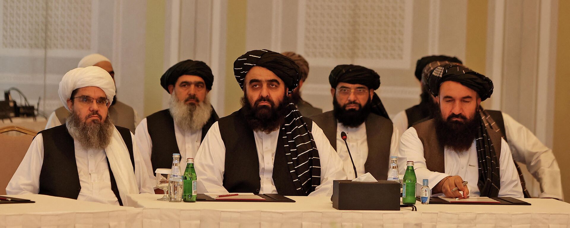 Los representantes del movimiento talibán* en Catar - Sputnik Mundo, 1920, 18.10.2021