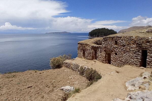 Templo del Sol en la isla del Sol en el lago Titicaca, Bolivia - Sputnik Mundo