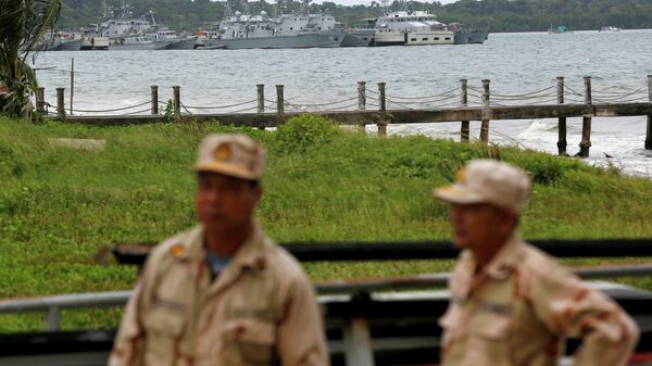 Unos militares montan guardia en la Base Naval Ream en Camboya - Sputnik Mundo