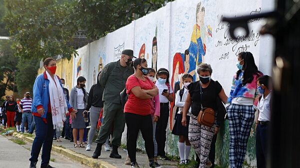 Reinicio de clases presenciales, el lunes 25 de octubre, en escuelas de Caracas - Sputnik Mundo