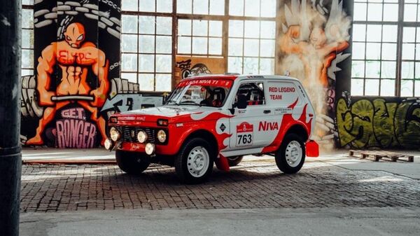El icónico Lada Niva que participará en el 'rally' Dakar 2022 - Sputnik Mundo
