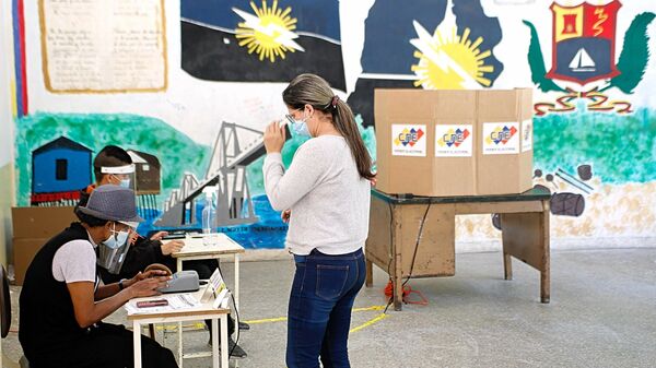 El 21 de noviembre habrá elecciones regionales y municipales en Venezuela - Sputnik Mundo