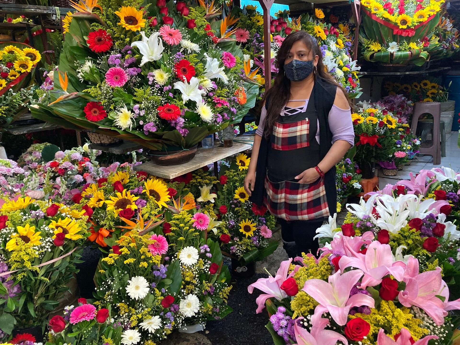 Jamaica, el mercado de flores mexicano que vive en Día de Muertos -  , Sputnik Mundo