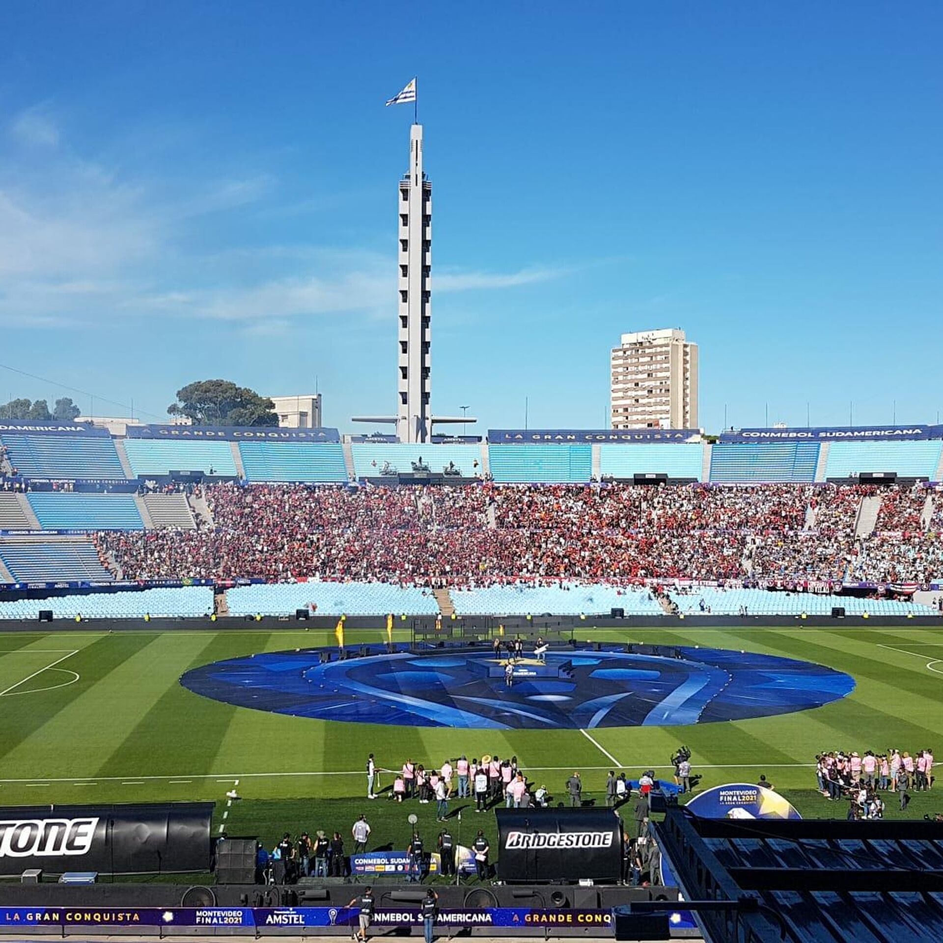 Qué impacto tiene el fútbol en los uruguayos y la economía del país? -  Carve850