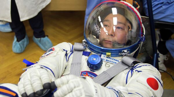 El multimillonario japonés Yusaku Maezawa se prepara para su viaje espacial - Sputnik Mundo