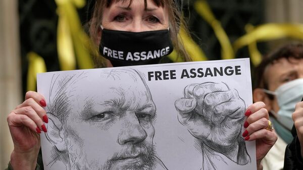 Las protestas contra la extradición de Assange a EEUU - Sputnik Mundo