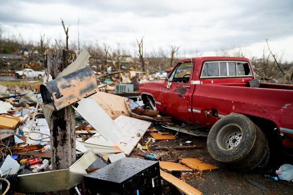 Así se veía Earlington, Kentucky, tras el paso del tornado. - Sputnik Mundo