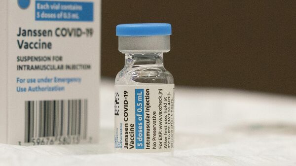 La vacuna monodosis COVID-19 vaccine Janssen - Sputnik Mundo