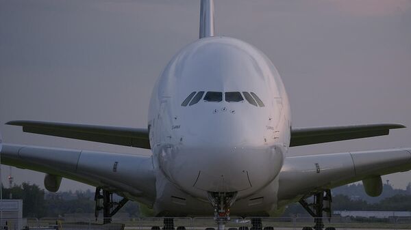 Un Airbus A380 - Sputnik Mundo