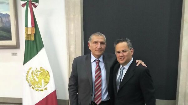 Adán Augusto López, secretario de Gobernación, y Santiago Nieto, extitular de la UIF. - Sputnik Mundo
