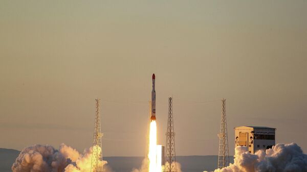 El lanzamiento del vehículo espacial Simorgh  - Sputnik Mundo