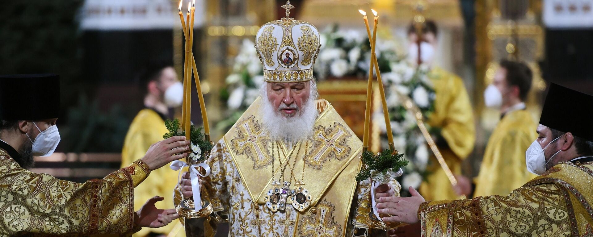 El patriarca ruso Kiril oficia la misa en la catedral moscovita de Cristo Salvador - Sputnik Mundo, 1920, 27.05.2022