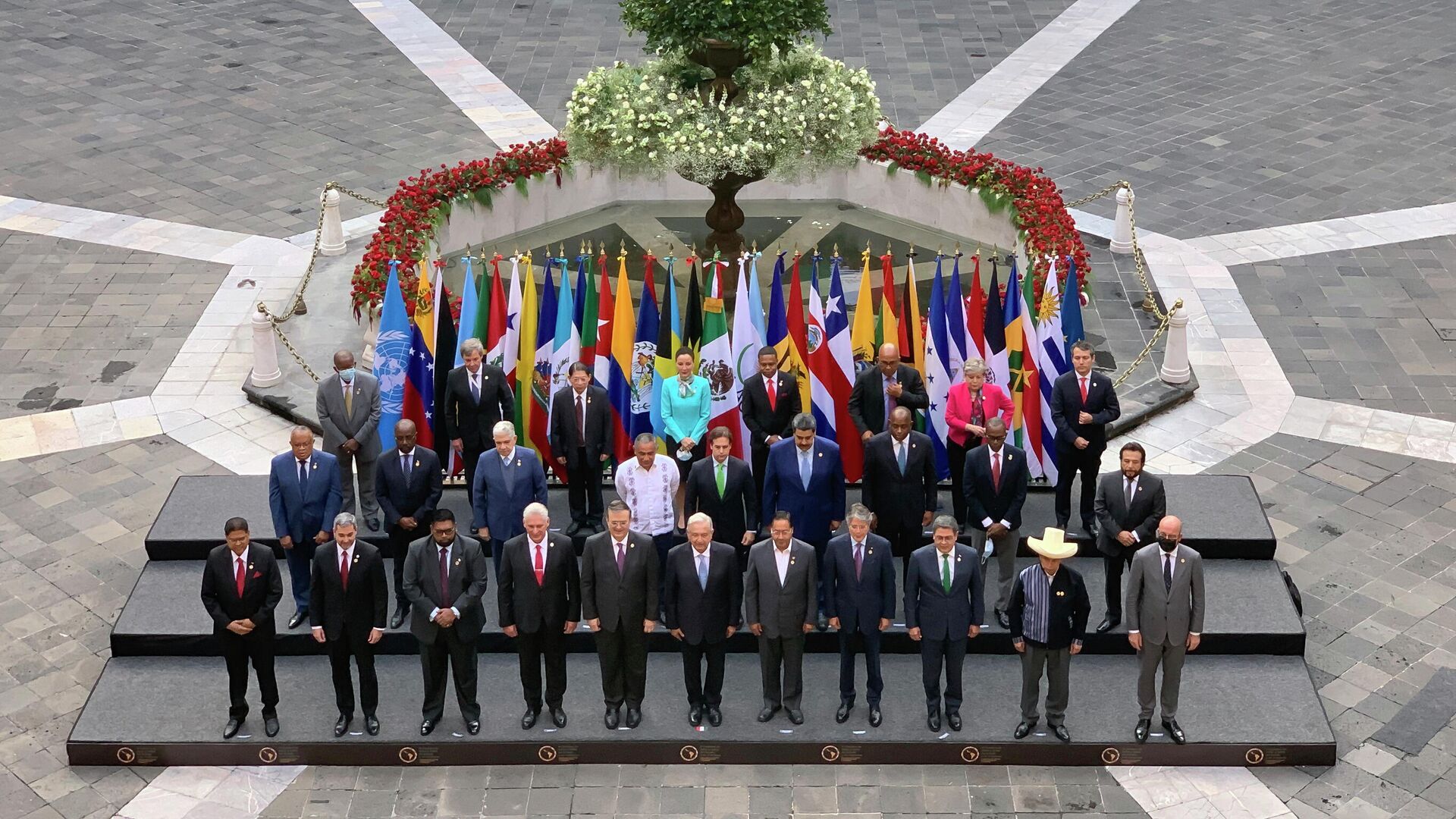 Los líderes de las naciones de CELAC durante una cumbre el septiembre de 2021 - Sputnik Mundo, 1920, 13.01.2022