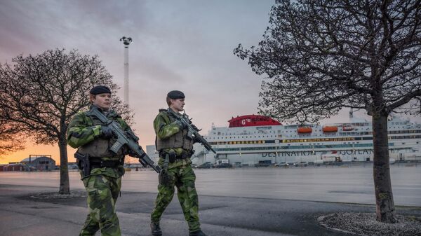 Los militares suecos en Gotland  - Sputnik Mundo