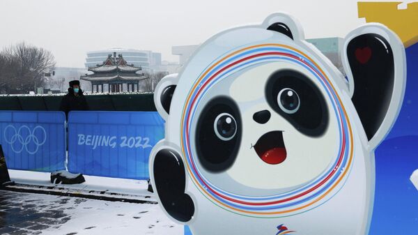 Bing Dwen Dwen, la mascota de los Juegos Olímpicos de Invierno de Pekín 2022, China, el 22 de enero de 2022 - Sputnik Mundo