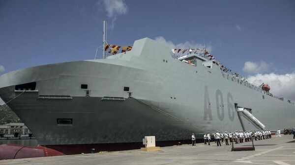 El buque de transporte logístico Ysabel, en su base en Cartagena - Sputnik Mundo