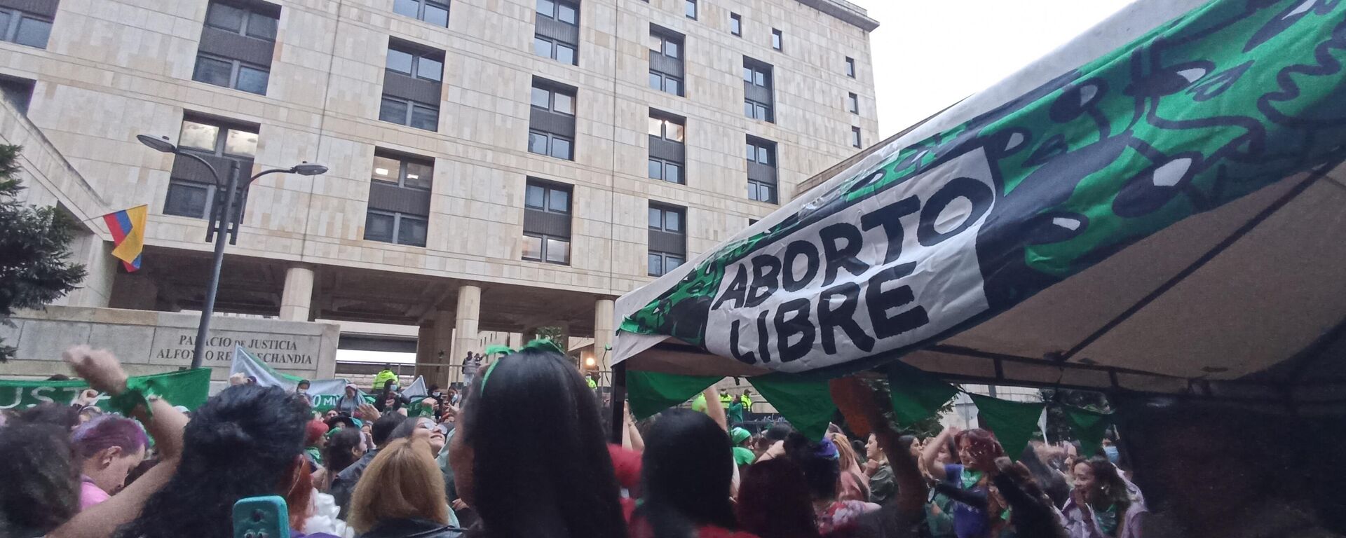 Colombianas celebran despenalización total del aborto hasta las 24 semanas de gestación - Sputnik Mundo, 1920, 28.06.2022