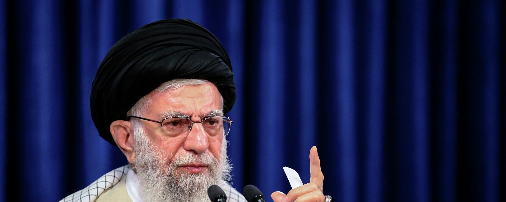 el ayatolá Alí Jameneí,  el líder supremo de Irán - Sputnik Mundo, 1920, 05.01.2023