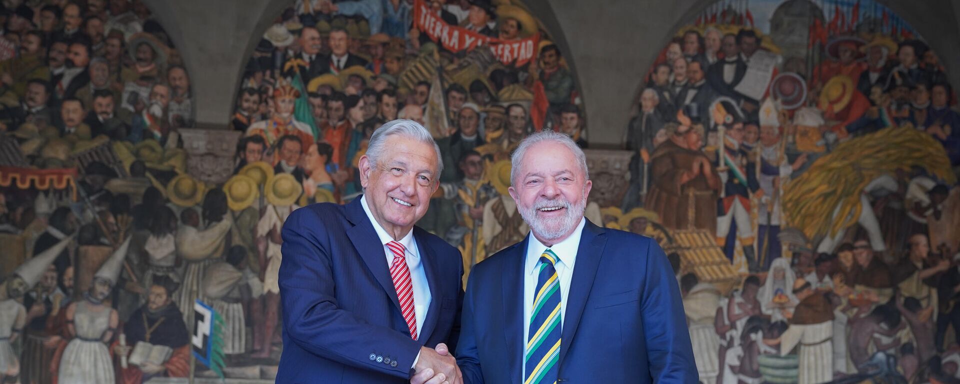 El presidente de México, Andrés Manuel López Obrador, y el expresidente Luiz Inácio Lula da Silva - Sputnik Mundo, 1920, 31.03.2023
